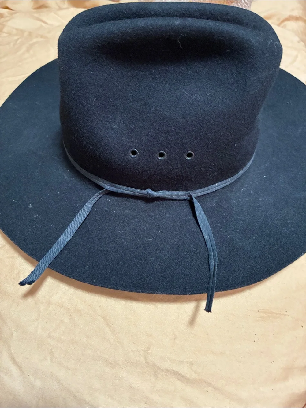 Wide Brim Black Felt Fedora Hat with Slim Band